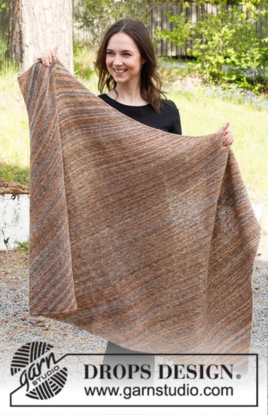 214-9 Shouldering Autumn by DROPS Design